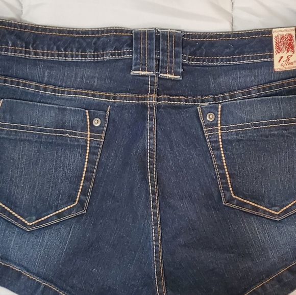 1.8 by YMI/Arizona/Lei lot of 3 jean shorts - Picture 3 of 8